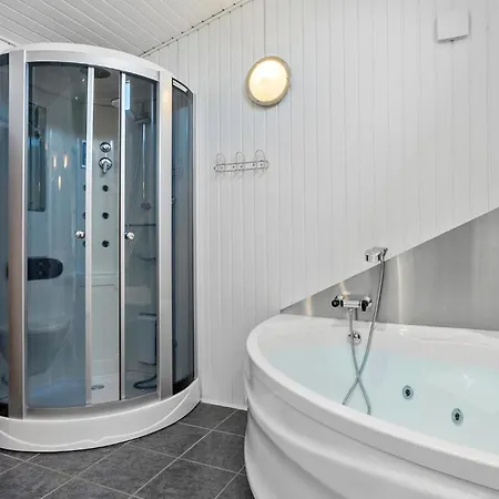 Lovely In With Kitchen Tatil Evi